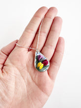 Load image into Gallery viewer, Spring Tulips Bouquet Necklace