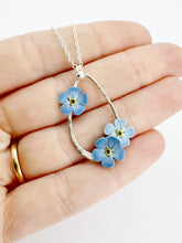 Load image into Gallery viewer, Forget-me-not Clustered Pendant Necklace