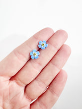 Load image into Gallery viewer, Forget-me-not Flower Stud
