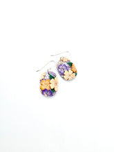 Load image into Gallery viewer, Lavender Marmalade Small Dangle Earrings
