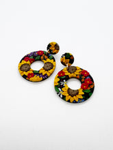 Load image into Gallery viewer, Sunflower Bouquet Circle Cut-out Dangle Earrings
