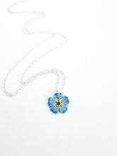 Load image into Gallery viewer, Forget-me-not Flower Dainty Necklace

