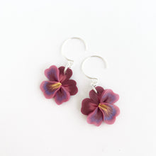 Load image into Gallery viewer, Pansy Blossom Dangles in Burgandy/Blue
