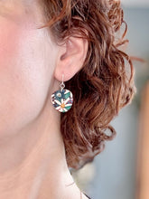 Load image into Gallery viewer, Daisy Small Dangle Earrings
