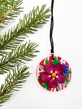 Load image into Gallery viewer, Small Floral Ornament 7
