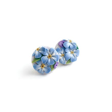 Load image into Gallery viewer, Forget-me-not Circle Stud Earrings
