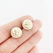 Load image into Gallery viewer, Ivory Monochrome Essentials Circle Stud Earrings
