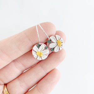 Daisy Small Circle Hoop Earring in Pink